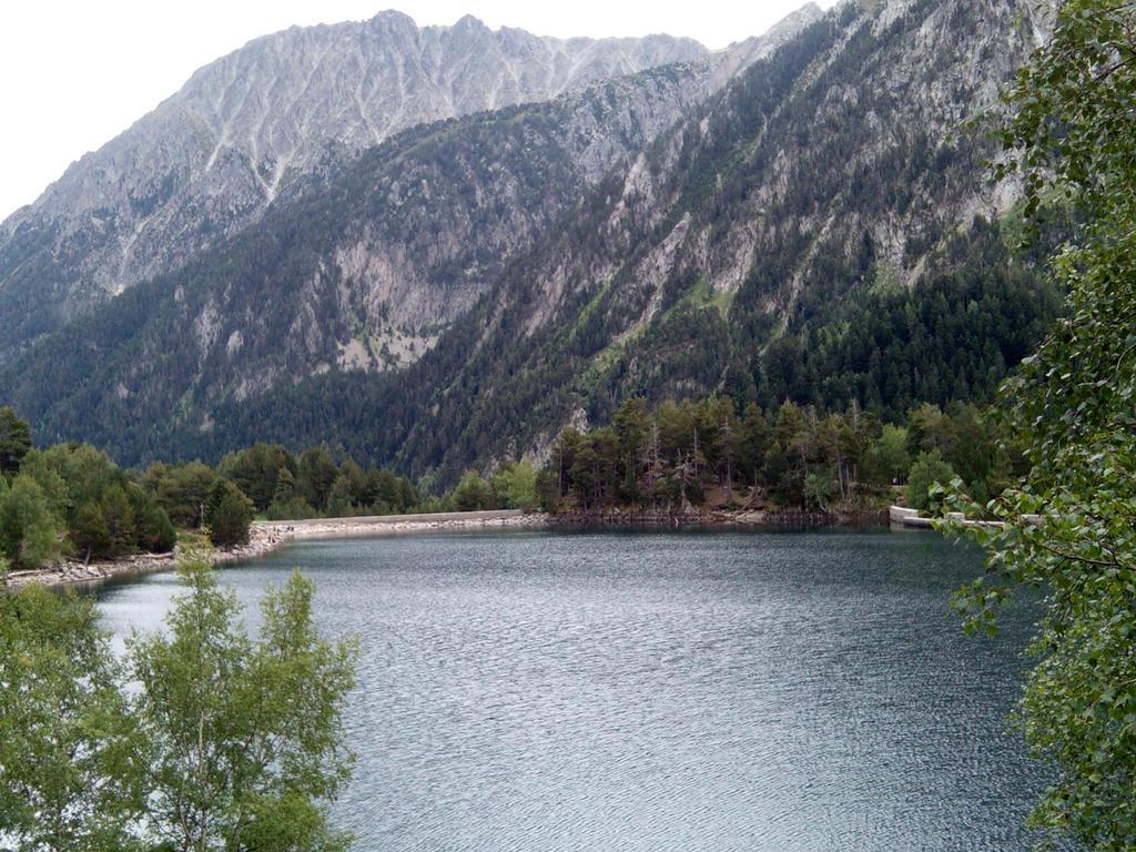 Apartaments L'Arrel Espot Esterno foto