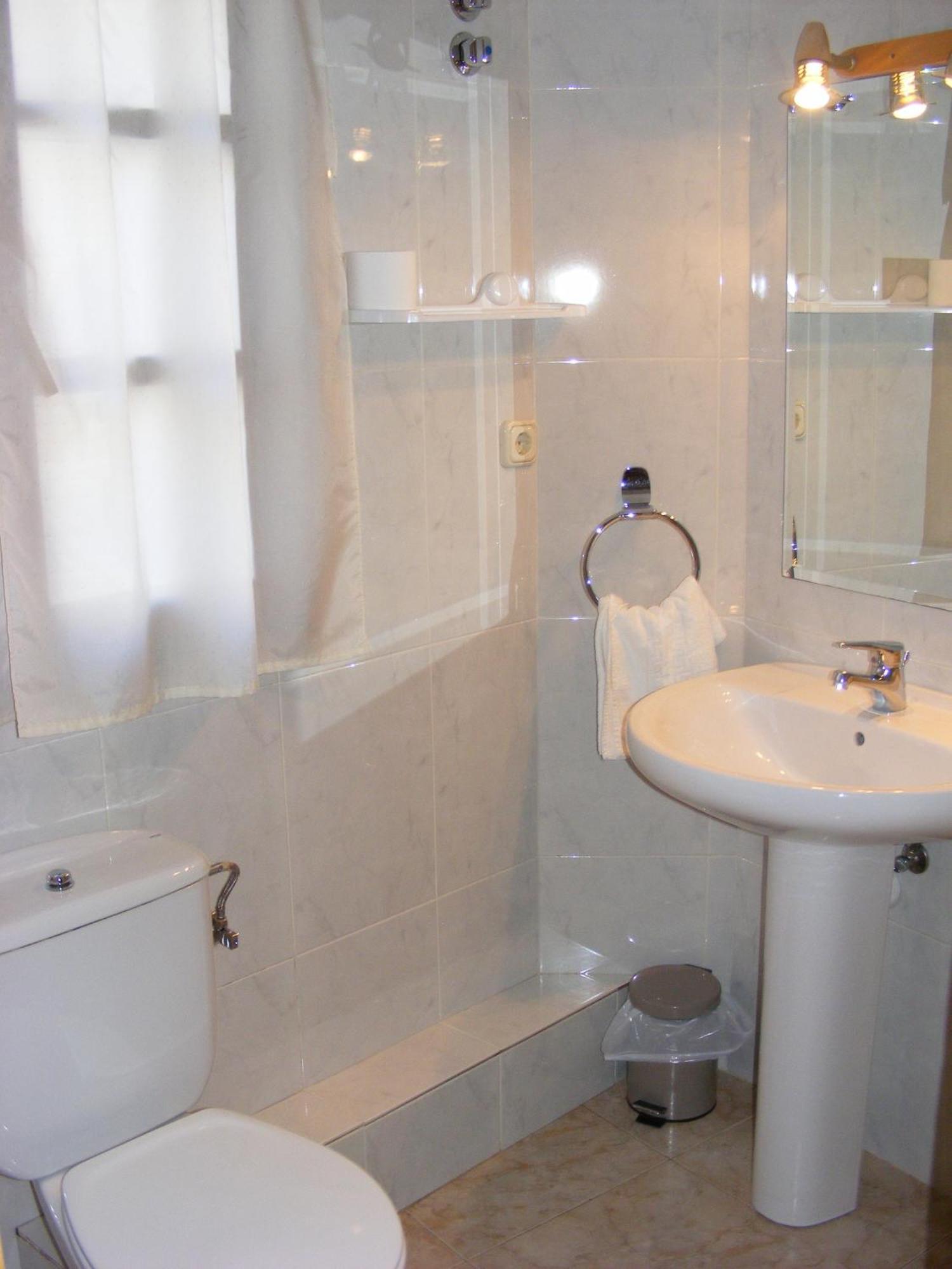 Apartaments L'Arrel Espot Esterno foto