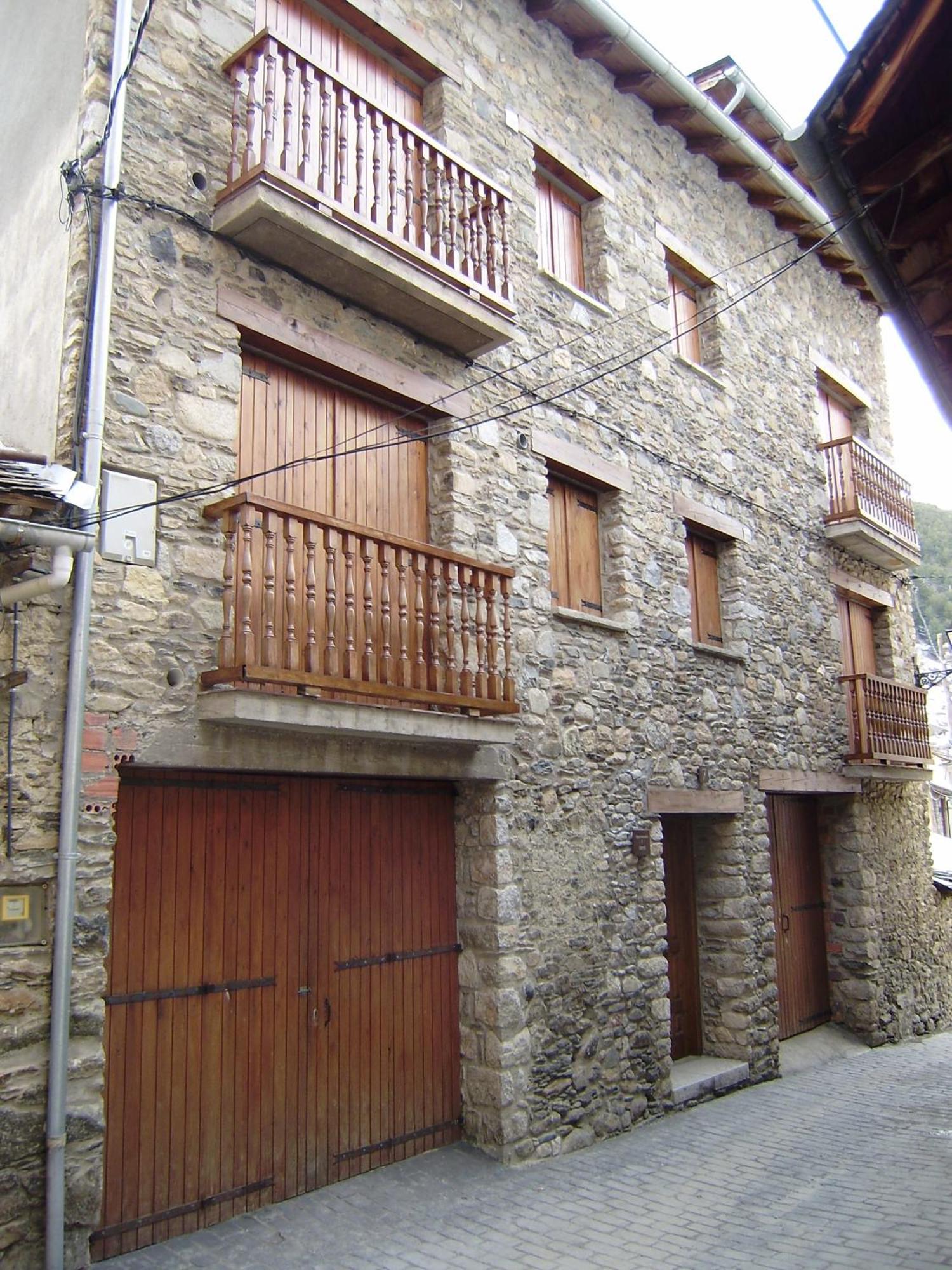 Apartaments L'Arrel Espot Esterno foto